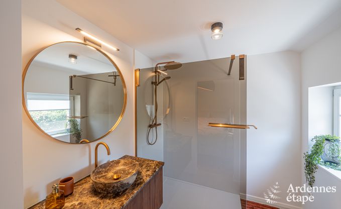 Maison de vacances luxueuse  Baillonville pour 6 personnes avec wellness et piscine chauffe