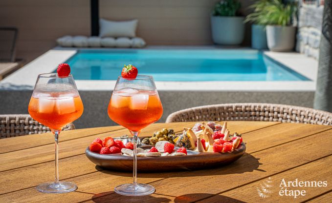 Maison de vacances luxueuse  Baillonville pour 6 personnes avec wellness et piscine chauffe