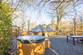 Chalet de vacances de luxe  Bastogne pour 6 personnes avec sauna et jardin