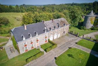 Séjour inoubliable au coeur d'une propriété unique à proximité de Bastogne.
