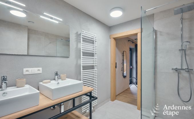 Maison de vacances � Bastogne : maison de vacances authentique pour 16 personnes avec des �quipements modernes en Ardenne