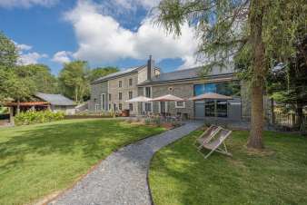 Villa de luxe à Bastogne, parfaite pour les grands groupes avec confort et équipements