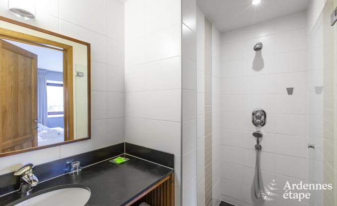 Villa de luxe avec piscine int�rieure � Bastogne pour 24 personnes