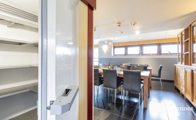Villa de luxe avec piscine int�rieure � Bastogne pour 24 personnes