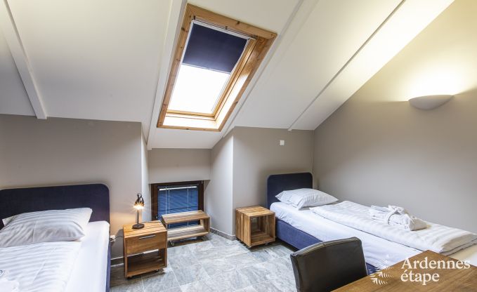 Villa de luxe avec piscine int�rieure � Bastogne pour 24 personnes