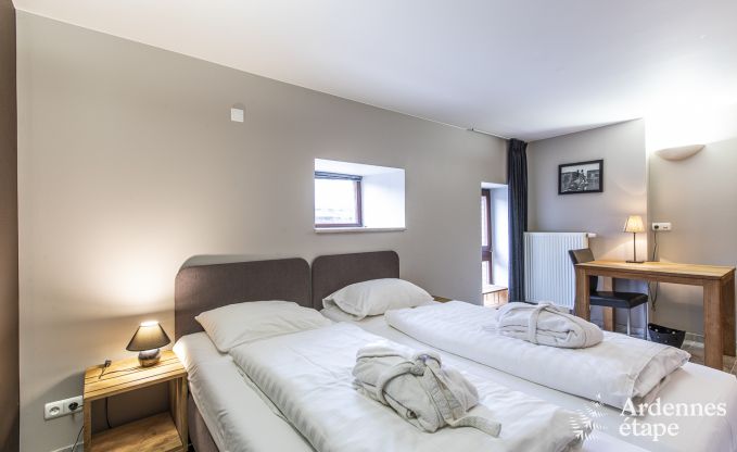 Villa de luxe avec piscine int�rieure � Bastogne pour 24 personnes