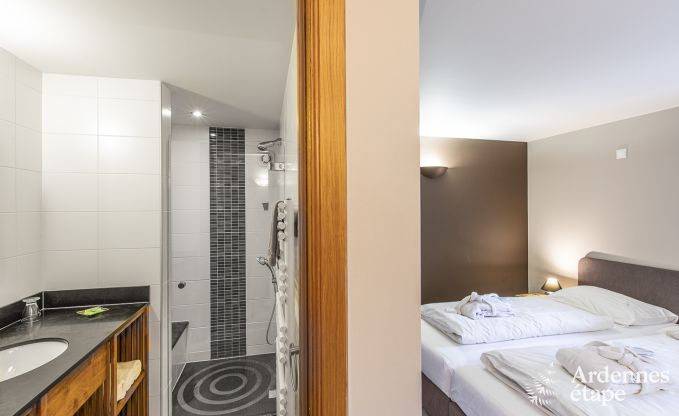 Villa de luxe avec piscine int�rieure � Bastogne pour 24 personnes