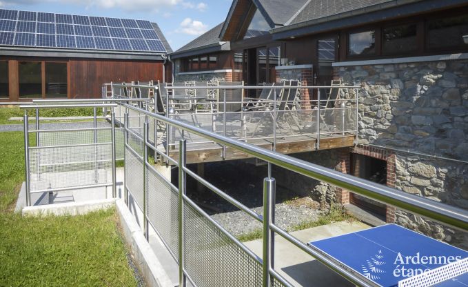 Villa de luxe avec piscine int�rieure � Bastogne pour 24 personnes