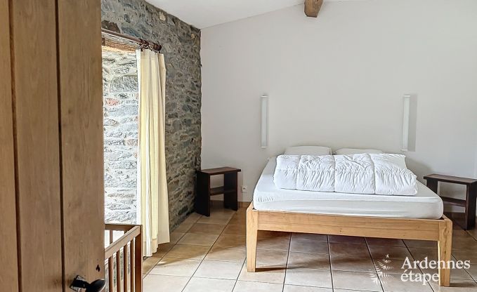 Spacieuse, maison chien admis pour 14  Bastogne, Ardenne