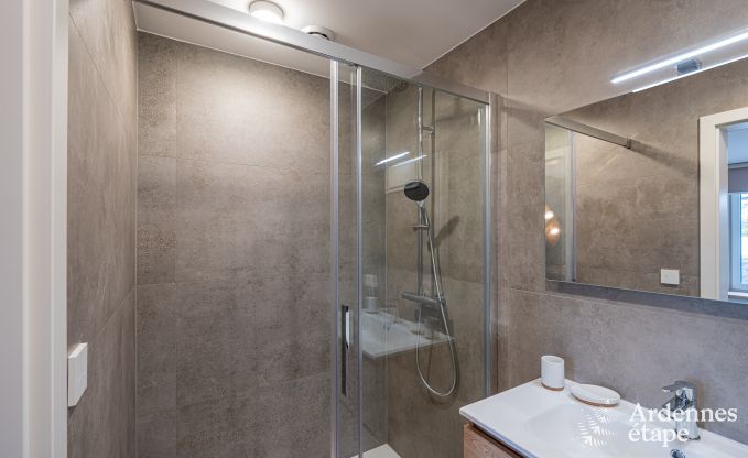 Maison de vacances, idale pour les familles et les amateurs de vlo, pour 10 personnes prs de Bastogne