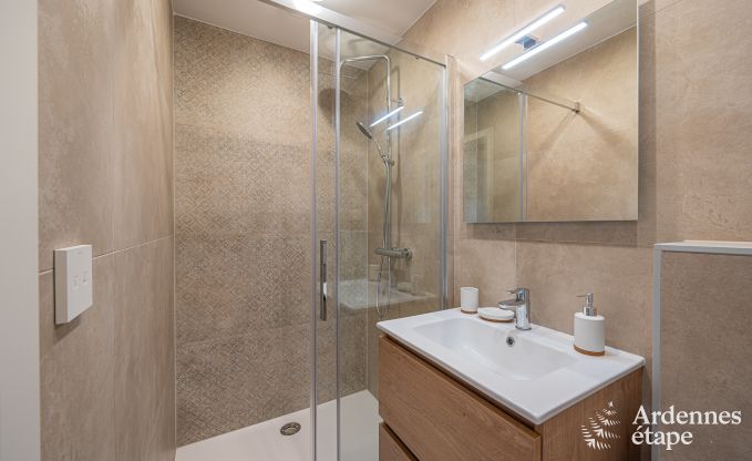 Maison de vacances, idale pour les familles et les amateurs de vlo, pour 10 personnes prs de Bastogne