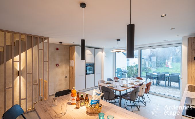 Maison de vacances, idale pour les familles et les amateurs de vlo, pour 10 personnes prs de Bastogne