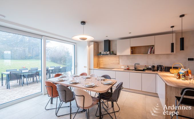 Maison de vacances, idale pour les familles et les amateurs de vlo, pour 10 personnes prs de Bastogne