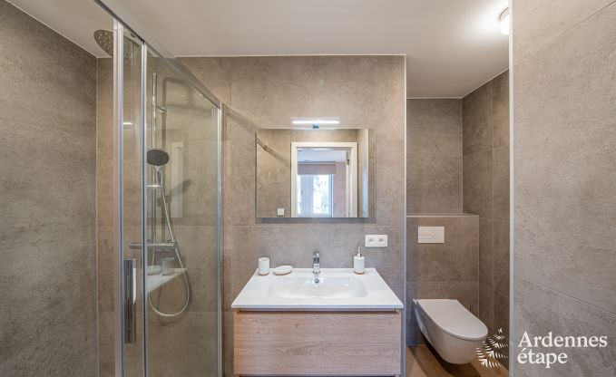 Maison de vacances, idale pour les familles et les amateurs de vlo, pour 10 personnes prs de Bastogne