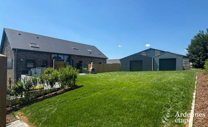 Charmante maison de vacances � Bastogne : s�jour confortable pour 8 personnes avec jardin priv� et station de recharge