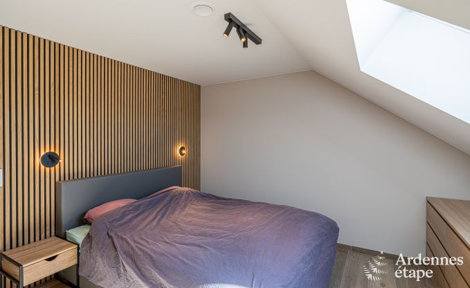 Charmante maison de vacances � Bastogne : s�jour confortable pour 8 personnes avec jardin priv� et station de recharge