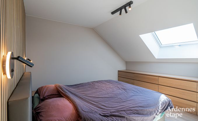 Maison de vacances  Bastogne : hbergement spacieux pour 22 personnes avec des installations compltes et 9 chambres dans l'Ardenne