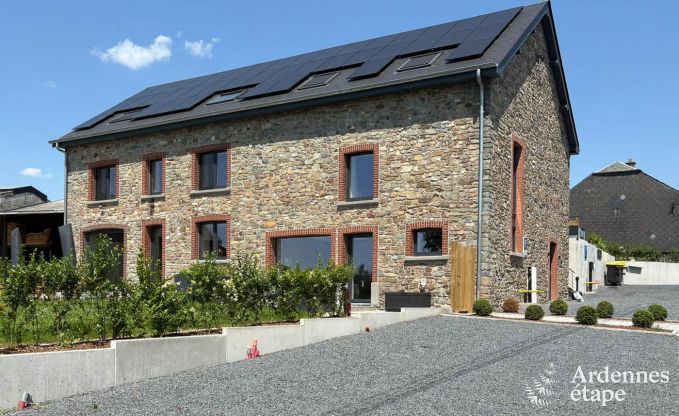 Maison de vacances  Bastogne : hbergement spacieux pour 22 personnes avec des installations compltes et 9 chambres dans l'Ardenne