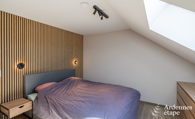 Maison de vacances  Bastogne : hbergement spacieux pour 22 personnes avec des installations compltes et 9 chambres dans l'Ardenne