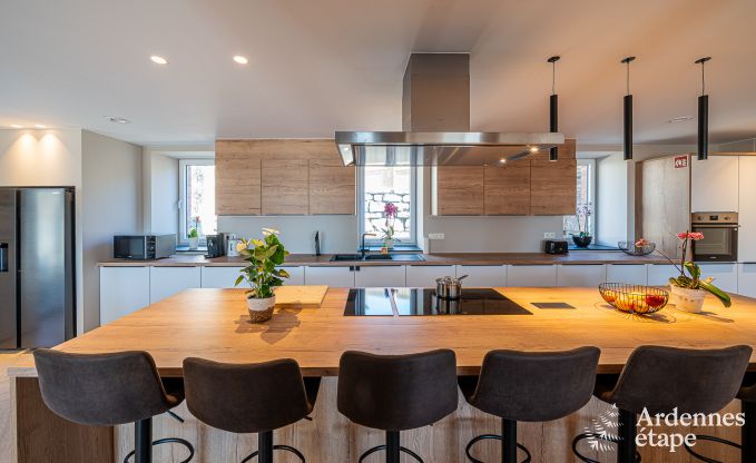 Maison de vacances  Bastogne : hbergement spacieux pour 22 personnes avec des installations compltes et 9 chambres dans l'Ardenne