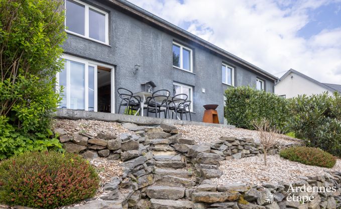 Charmante petite ferme pour 6 personnes  Bastogne avec jacuzzi intrieur et extrieur