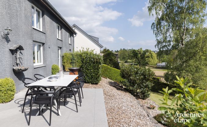Charmante petite ferme pour 6 personnes  Bastogne avec jacuzzi intrieur et extrieur
