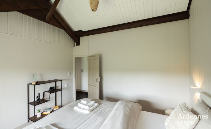 Charmante petite ferme pour 6 personnes  Bastogne avec jacuzzi intrieur et extrieur