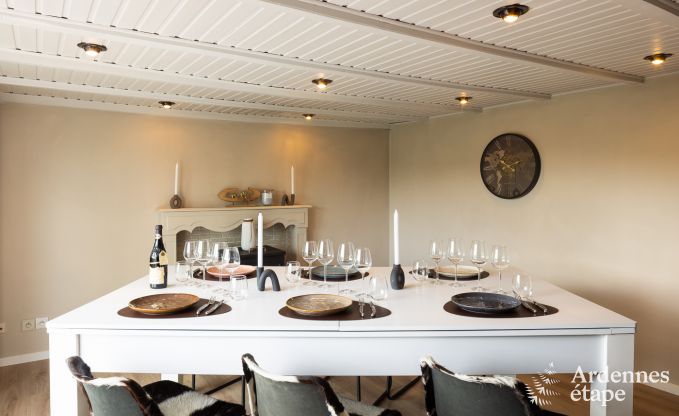 Charmante petite ferme pour 6 personnes  Bastogne avec jacuzzi intrieur et extrieur