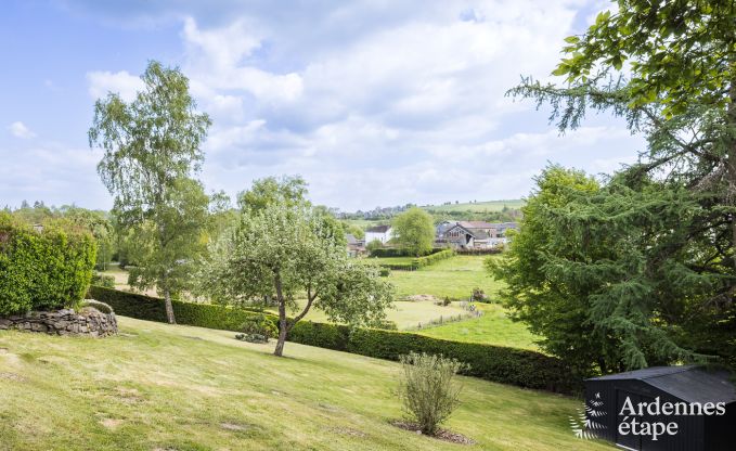 Charmante petite ferme pour 6 personnes  Bastogne avec jacuzzi intrieur et extrieur