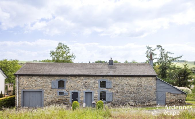 Charmante petite ferme pour 6 personnes  Bastogne avec jacuzzi intrieur et extrieur
