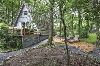 Agrable chalet joliment dcor  Beauraing