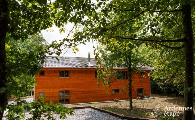 Chalet � Beauraing pour 12 personnes en Ardenne