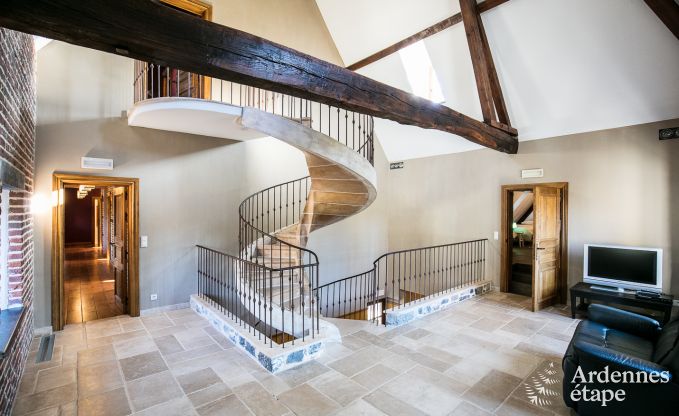 Chteau  Beauraing pour 20 personnes en Ardenne