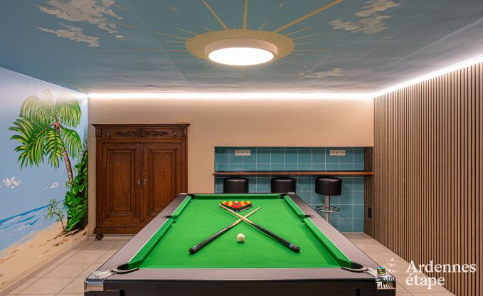 Chteau  Beauraing pour 20 personnes en Ardenne