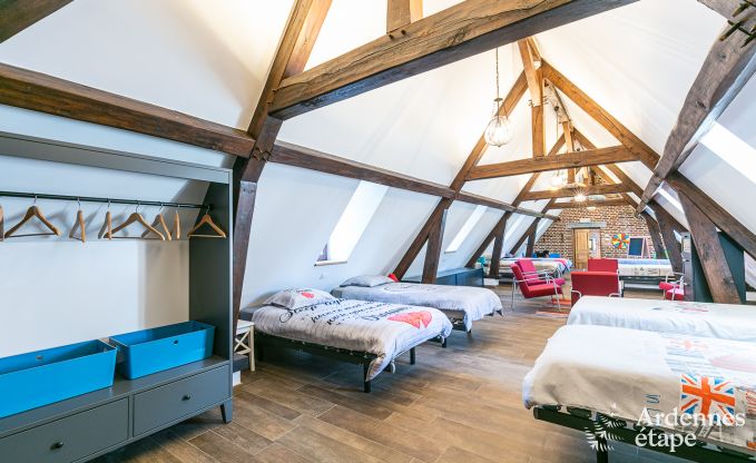 Chteau  Beauraing pour 20 personnes en Ardenne