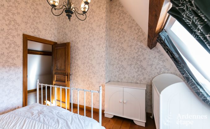 Chteau  Beauraing pour 20 personnes en Ardenne