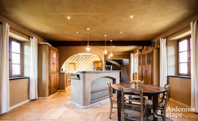 Chteau  Beauraing pour 20 personnes en Ardenne