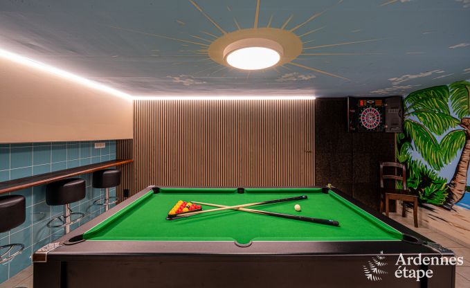 Chteau  Beauraing pour 20 personnes en Ardenne