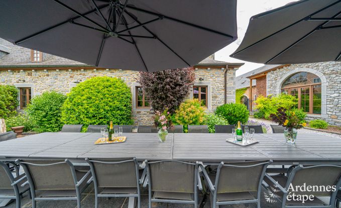 Chteau  Beauraing pour 20 personnes en Ardenne