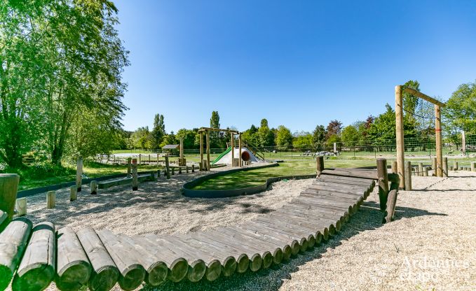 Chteau  Beauraing pour 20 personnes en Ardenne