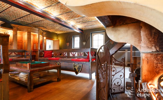 Maison de vacances spacieuse dans un domaine de château à Beauraing