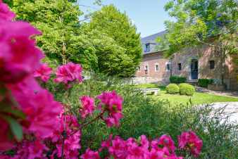 Maison de vacances spacieuse dans un domaine de château à Beauraing