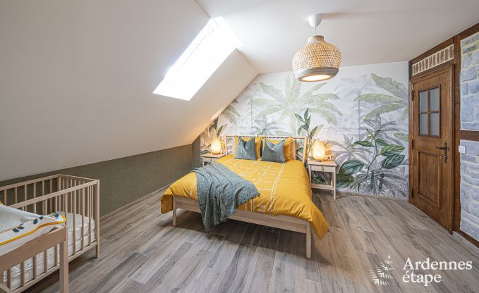 Ch�teau � Beauraing pour 38 personnes en Ardenne