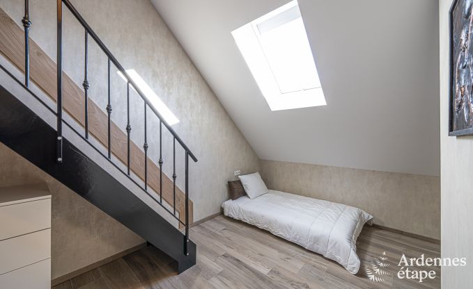 Ch�teau � Beauraing pour 38 personnes en Ardenne