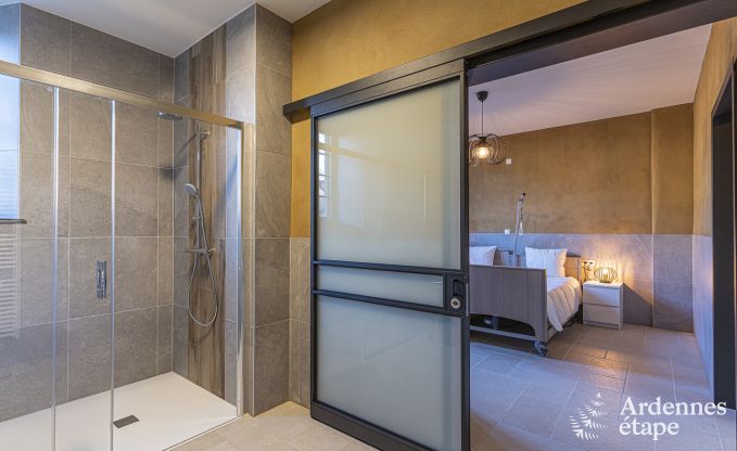 Ch�teau � Beauraing pour 38 personnes en Ardenne