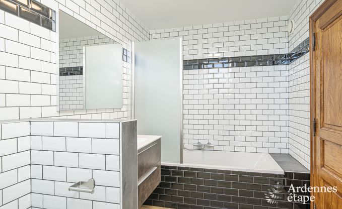 Ch�teau � Beauraing pour 38 personnes en Ardenne