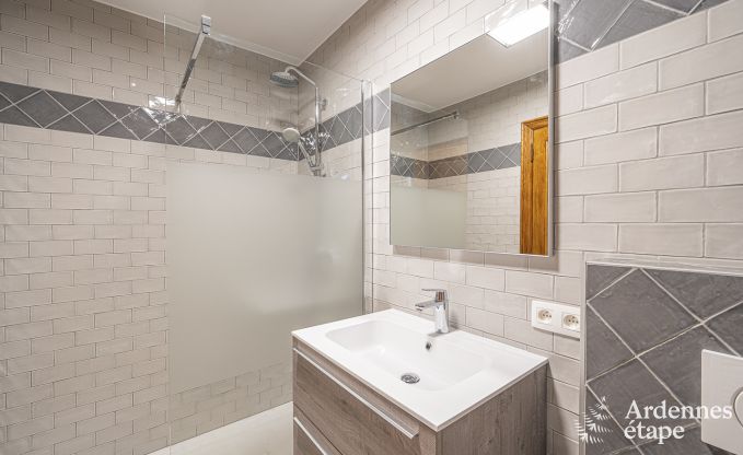 Ch�teau � Beauraing pour 38 personnes en Ardenne