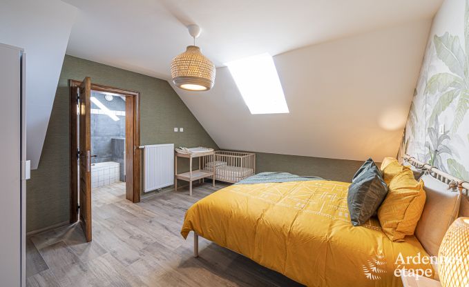 Ch�teau � Beauraing pour 38 personnes en Ardenne