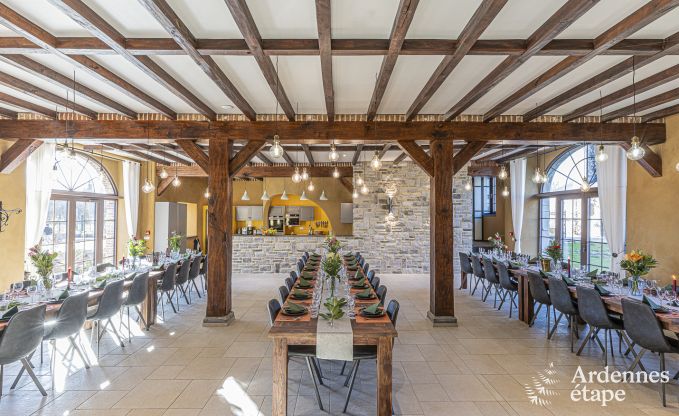 Ch�teau � Beauraing pour 38 personnes en Ardenne