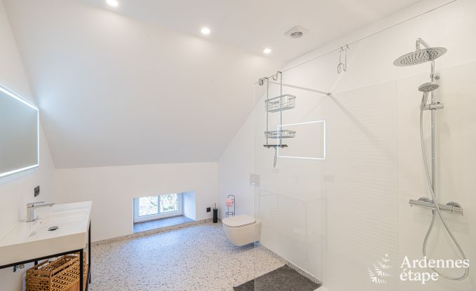 Maison de vacances spacieuse � Beauraing pour grandes familles